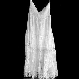 Antica Sartoria White Lace Floral Embroidered Sleeveless Maxi Dress